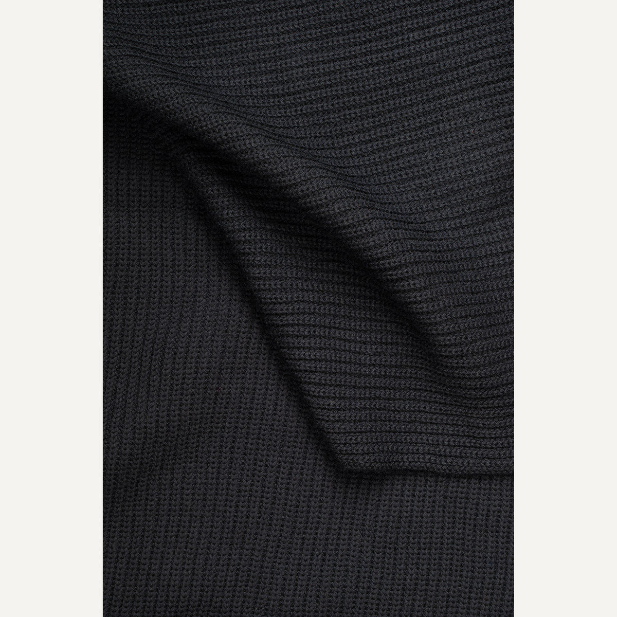 652 Knitted Scarf
